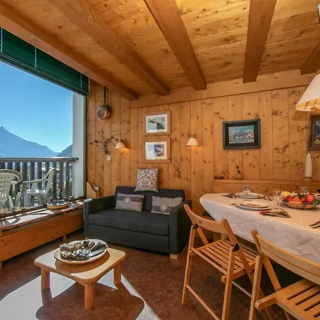 Sainte-foy-l'argentiere Sleeps 5 * Chamonix